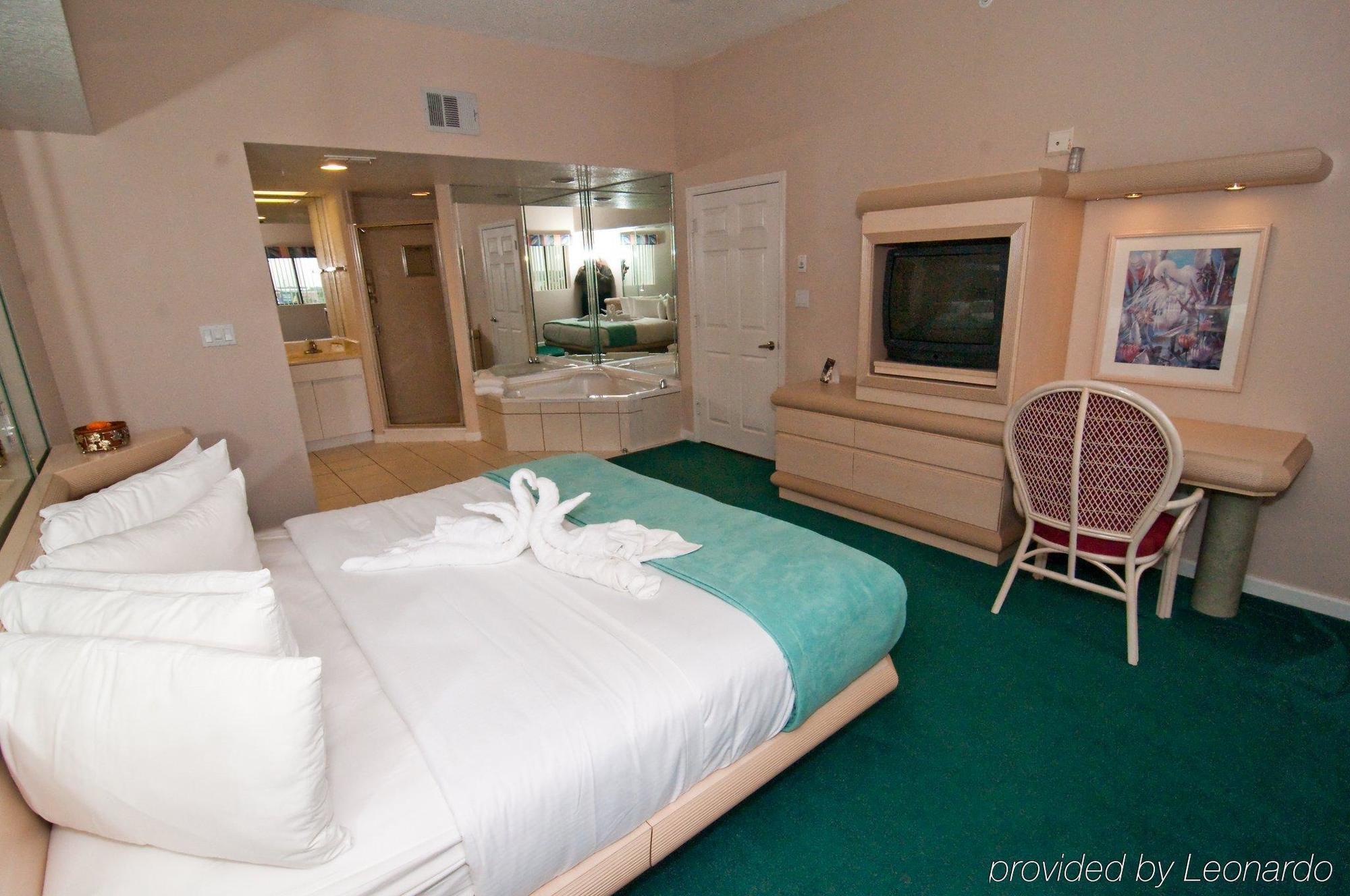 Westgate Towers Hotel Four Corners Номер фото